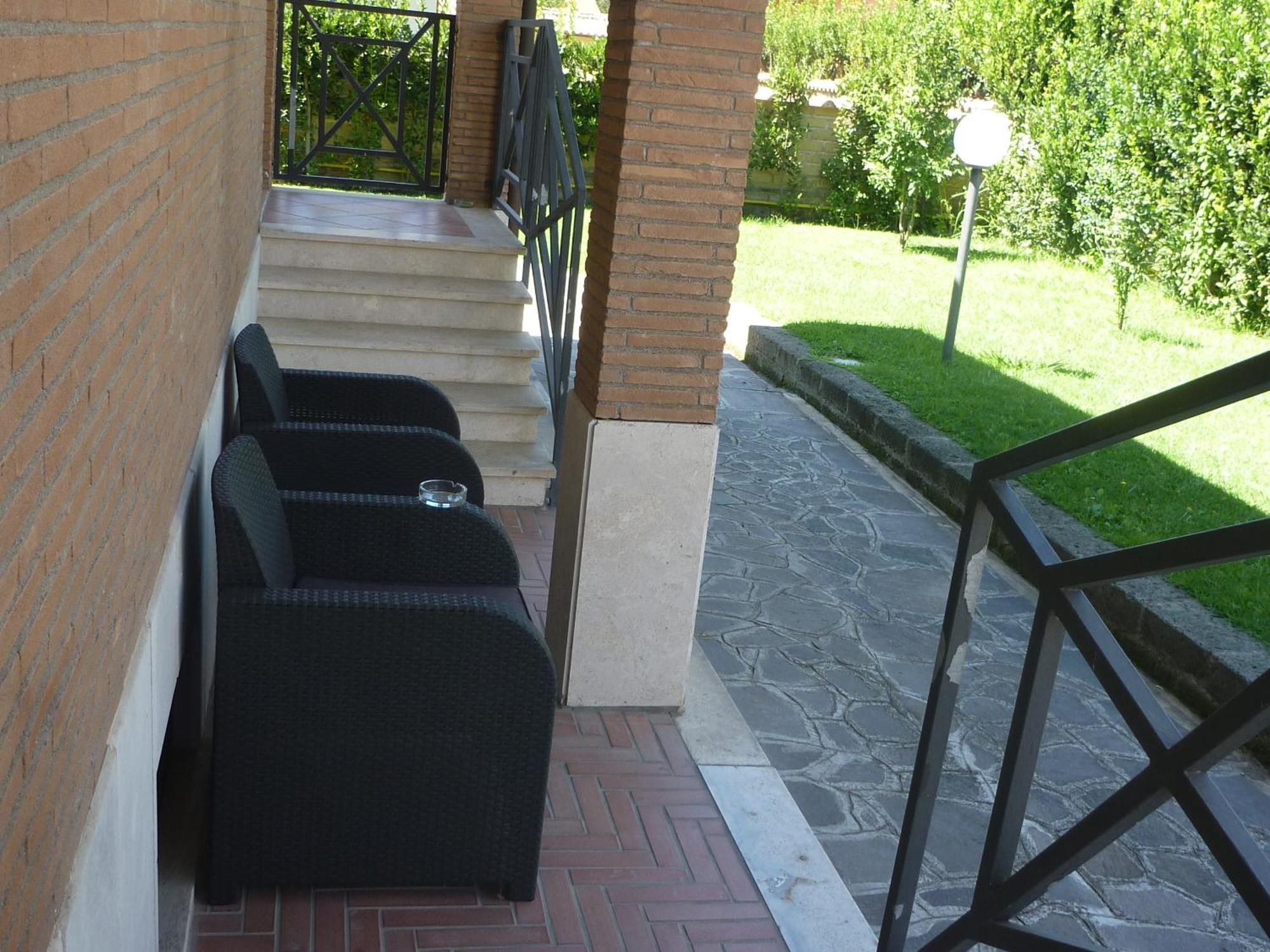 Villa Smeraldo Roma Infernetto Exteriör bild