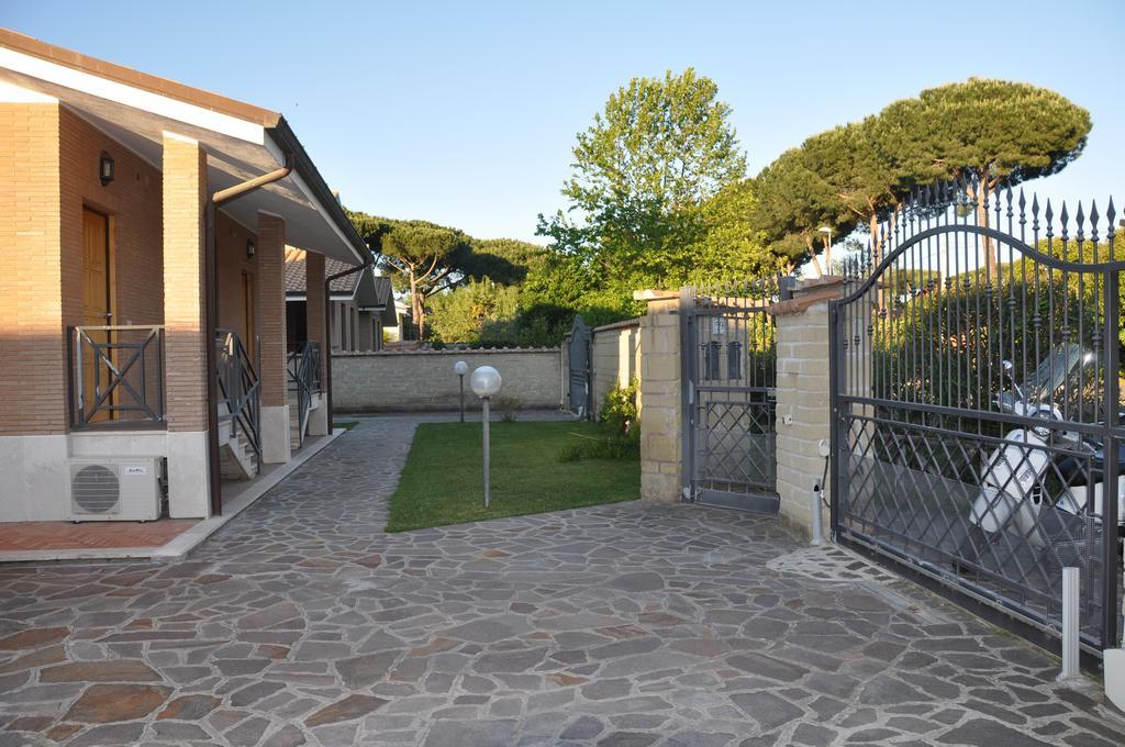 Villa Smeraldo Roma Infernetto Exteriör bild