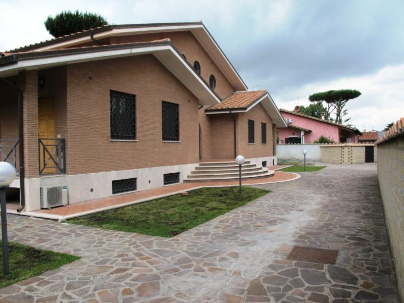 Villa Smeraldo Roma Infernetto Exteriör bild